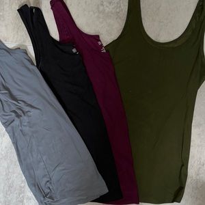 Set of 4 Tank Tops